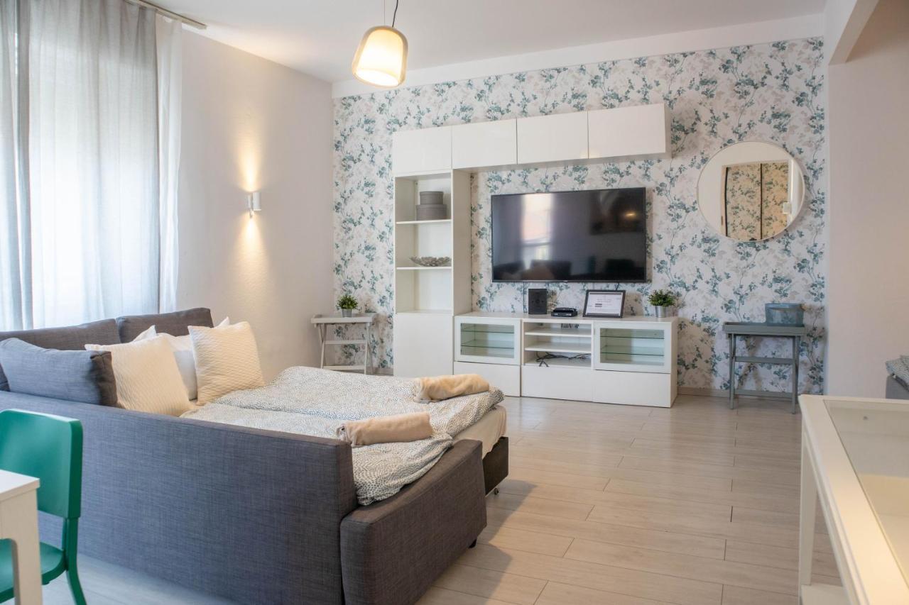 d.Five Irányi Apartment Budapest Exterior foto