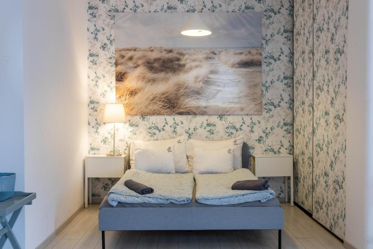 d.Five Irányi Apartment Budapest Exterior foto